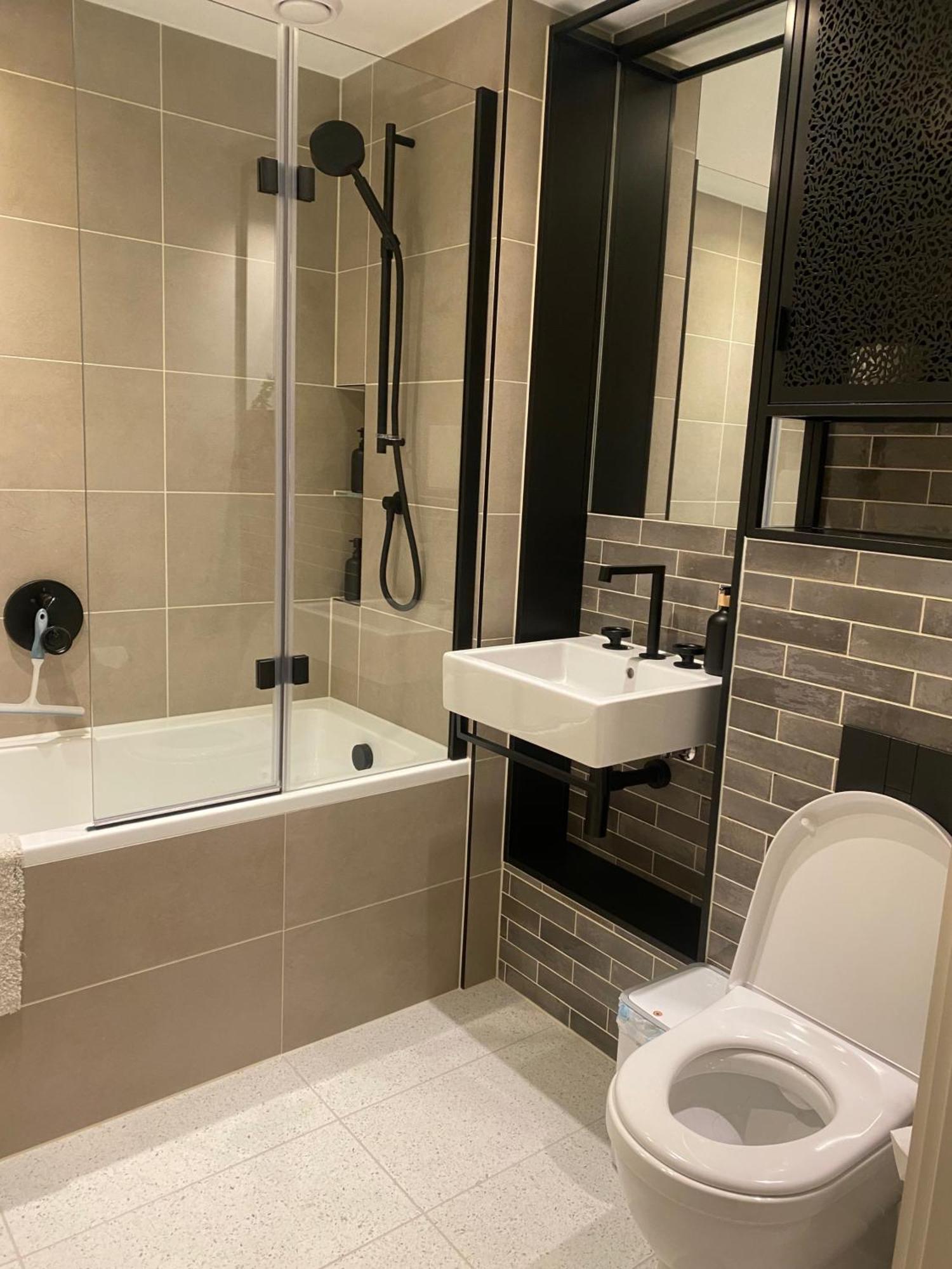 Stylish 2-bedroom In - Sleeps 4